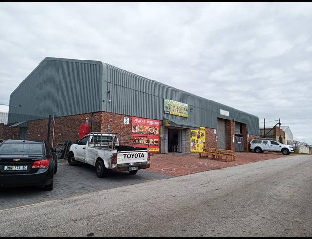 150M² WAREHOUSE RENTED IN WESTERING